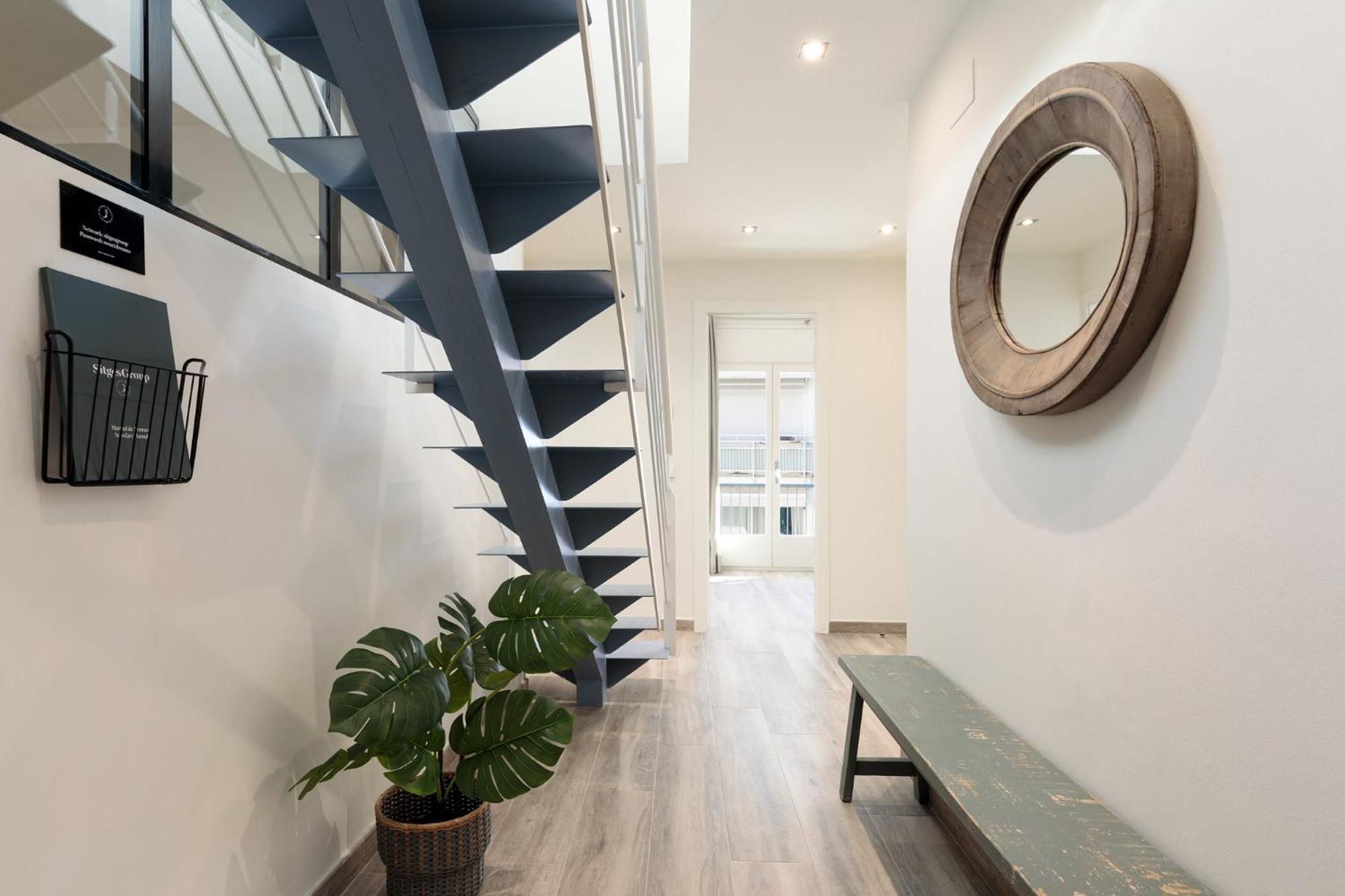 Group Blue&white Apartment